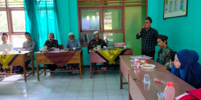 Rapat Guru Dan Jajaran Yayasan Miftahul Arifin