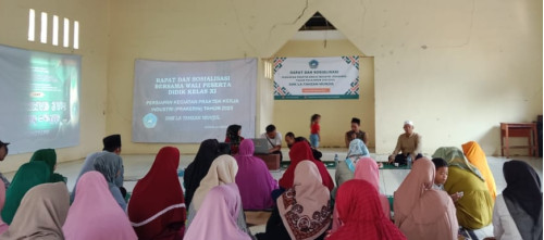 RAPAT DAN SOSIALISASI PERSIAPAN PRAKERIN SMK LA TAHZAN T.P 2023/2024